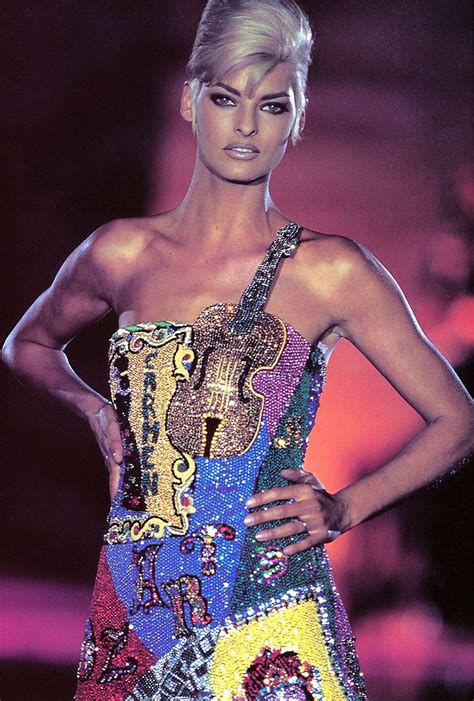 versace 90s withe dress linda evangelista|linda evangelista modeling photos.